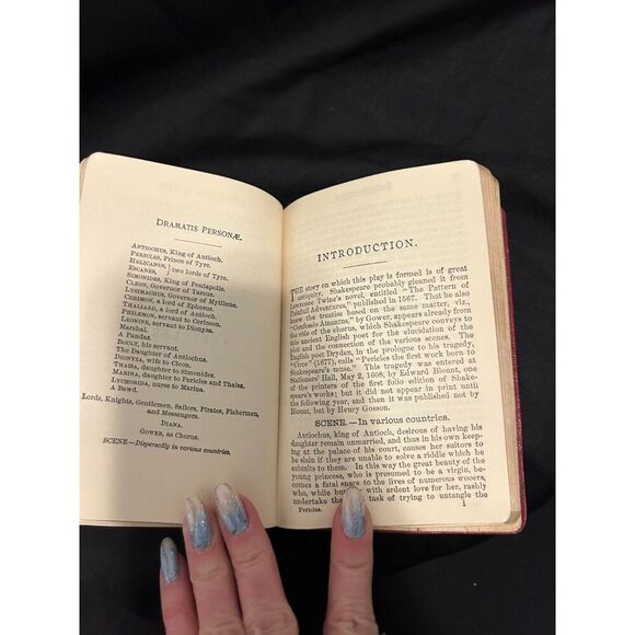 Antique Leather Bound Volume of Shakespeare 1920's Vintage - Picture 15 of 15